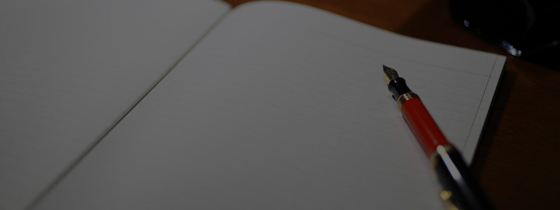 相談料・顧問契約ページメインビジュアル 高層ビル写真